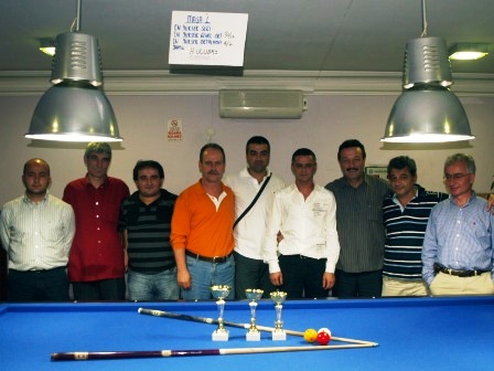 �evket �st�n Bilardo �ampiyonas� ba�l�yor